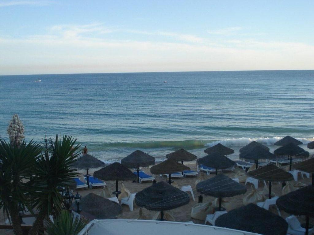 Luxury Two Br Pool View Beach Side Apartment At Algarve'S Longest Beach Armação de Pêra Exteriör bild